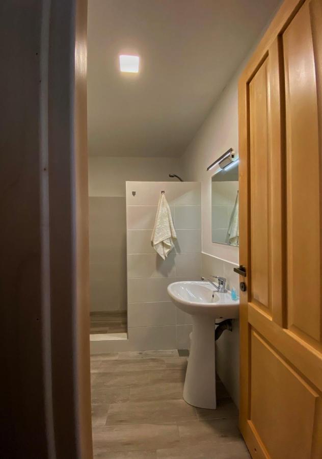 Beko'S Garden Inn Μέστια Εξωτερικό φωτογραφία