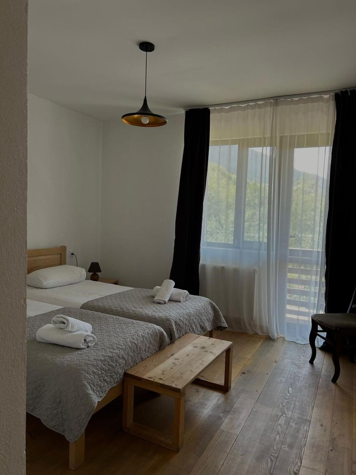 Beko'S Garden Inn Μέστια Εξωτερικό φωτογραφία