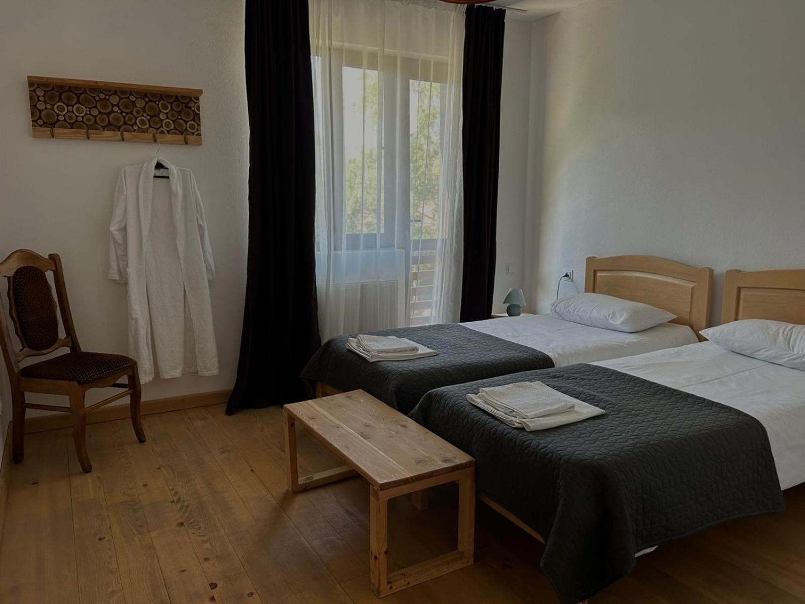 Beko'S Garden Inn Μέστια Εξωτερικό φωτογραφία
